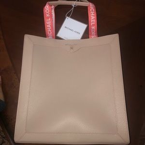 Michael Kors Tote
